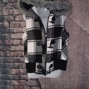 Plaid winter vest with hood